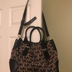 Michael Kors shoulder bag and wallet